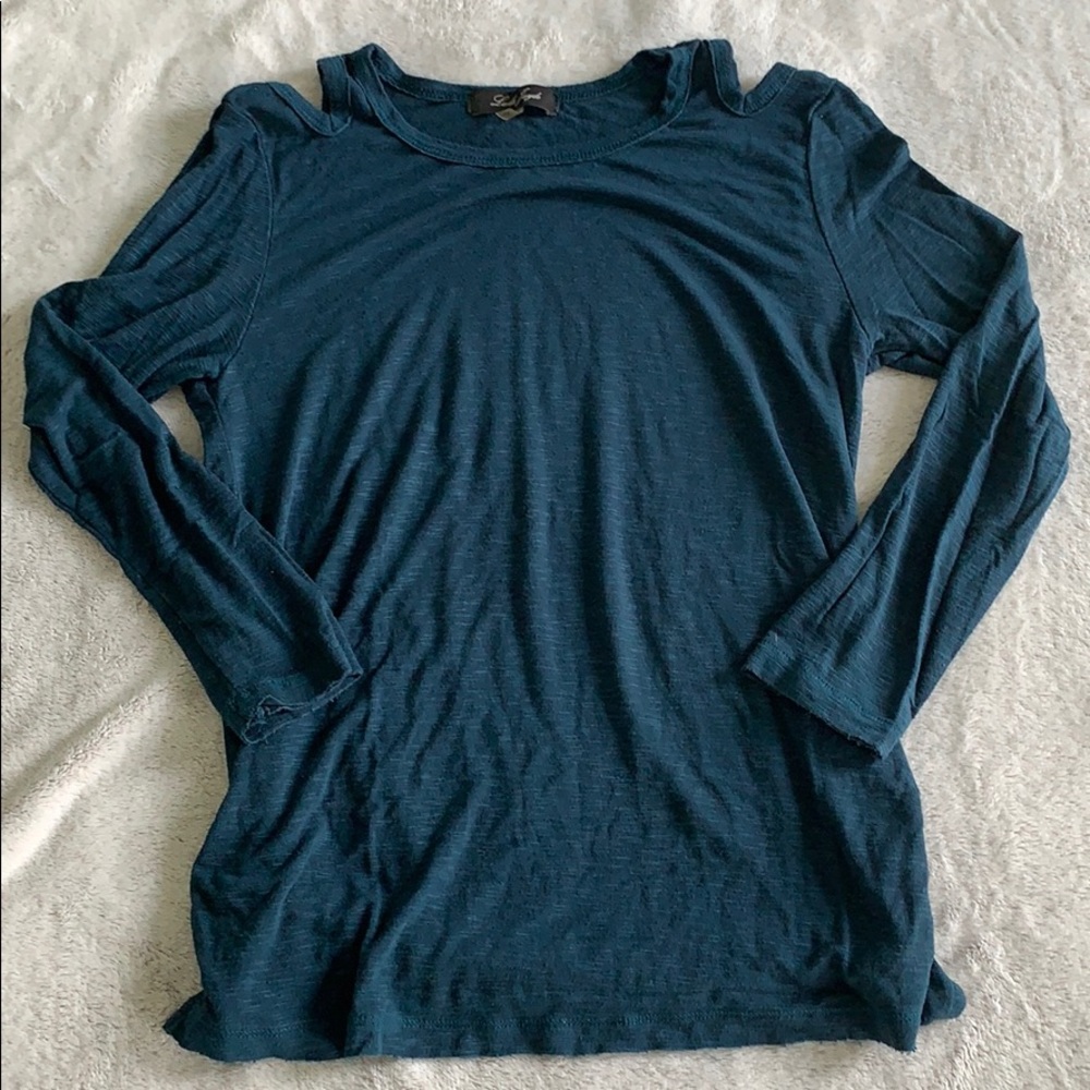 Dark blue/teal long sleeve shoulder cut out shirt